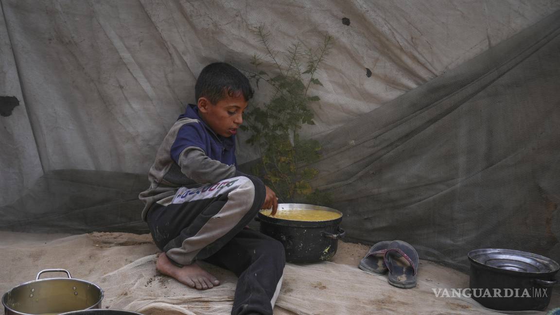Ataques israelíes en Gaza matan al menos a 27 palestinos; sigue presión para que se libere a los rehenes Ataques israelíes en Gaza matan al menos a 27 palestinos; sigue presión para que se libere a los rehenes