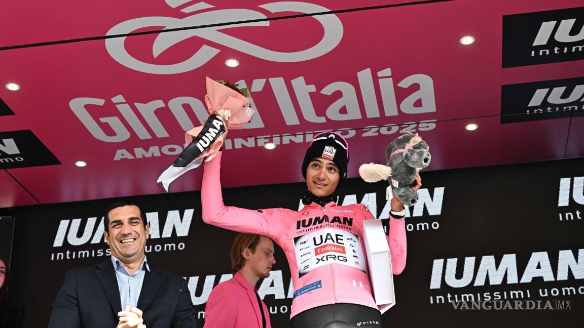 Giro de Italia: Mexicano Isaac del Toro defiende la maglia rosa tras gran cierre en la Etapa 11 Giro de Italia: Mexicano Isaac del Toro defiende la maglia rosa tras gran cierre en la Etapa 11