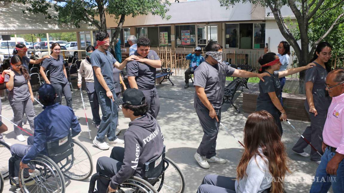 Fortalece UAdeC cultura de inclusión con el programa ‘Veamos la discapacidad’ Fortalece UAdeC cultura de inclusión con el programa ‘Veamos la discapacidad’