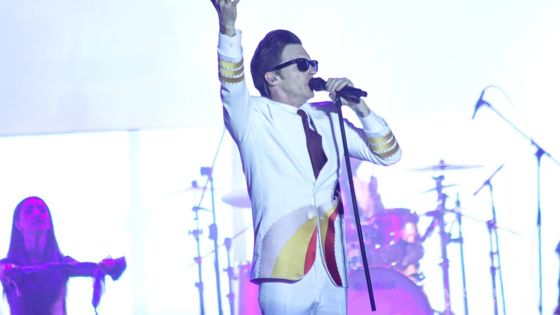 ¡Lo hicieron enojar! Despide Drake Bell a técnico de audio en pleno show en Puebla ¡Lo hicieron enojar! Despide Drake Bell a técnico de audio en pleno show en Puebla