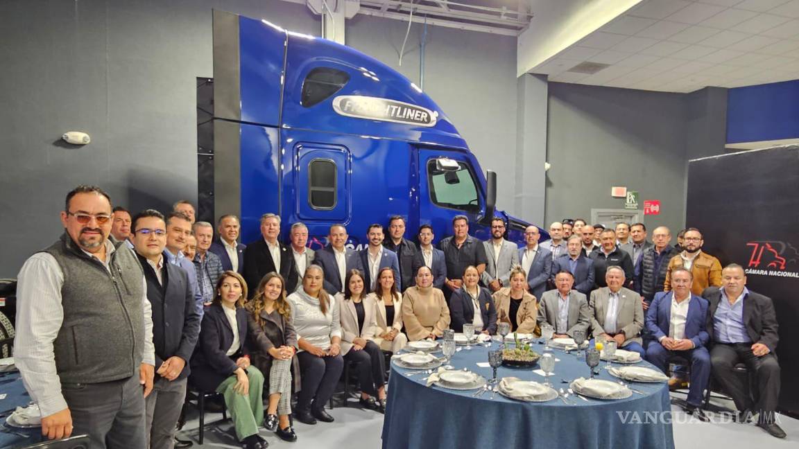 Agradece Canacar a Daimler Truck Saltillo por ser la sede de su Consejo Directivo Nacional Agradece Canacar a Daimler Truck Saltillo por ser la sede de su Consejo Directivo Nacional