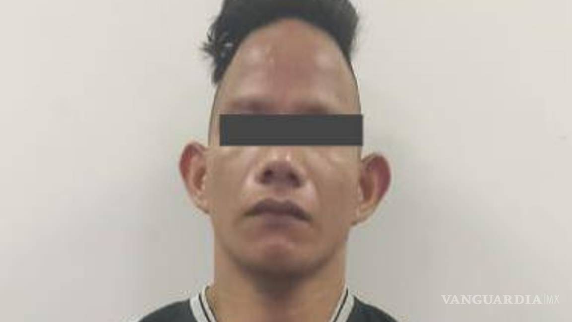 Agentes catean dos viviendas en Monterrey por narcomenudeo Agentes catean dos viviendas en Monterrey por narcomenudeo