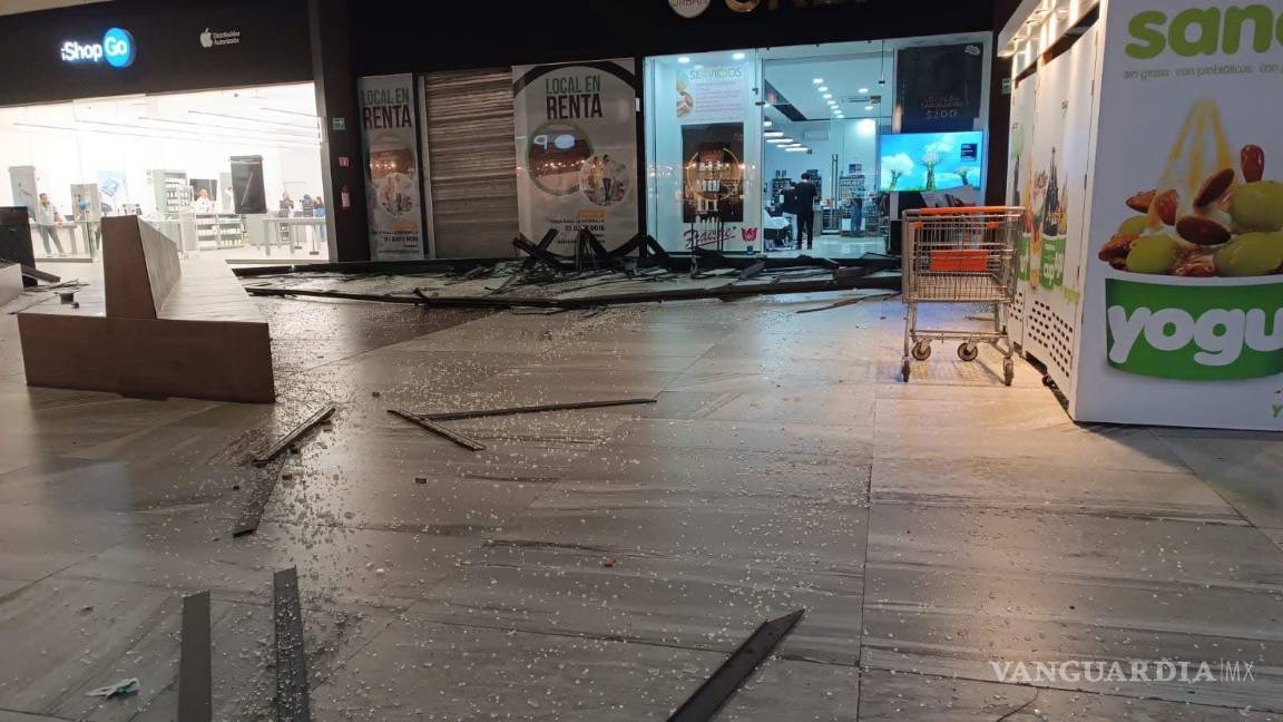 Monclova: Ni aviso ni ayuda: joven hospitalizada por accidente en centro comercial Monclova: Ni aviso ni ayuda: joven hospitalizada por accidente en centro comercial