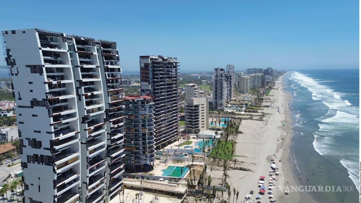 Urgen rescatar a Acapulco ante desastres y crimen Urgen rescatar a Acapulco ante desastres y crimen