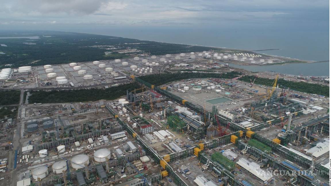 Hallan irregularidades en refinería Dos Bocas Hallan irregularidades en refinería Dos Bocas