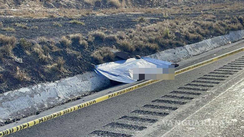 Peritos de la Fiscalía realizaron las diligencias en el lugar para iniciar la investigación. $!Peritos de la Fiscalía realizaron las diligencias en el lugar para iniciar la investigación.