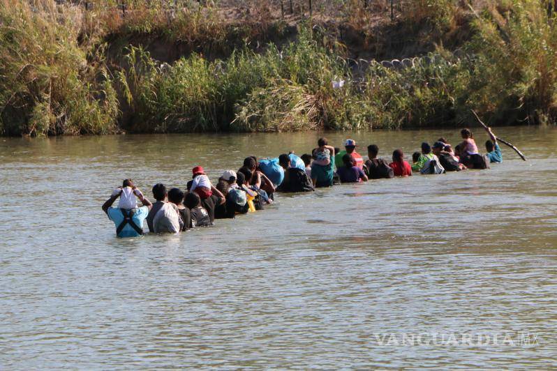 Un primer grupo de migrantes venezolanos inicia su travesía. $!Un primer grupo de migrantes venezolanos inicia su travesía.