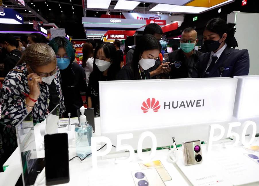 Antes de las sanciones, Huawei mantenía una fuerte presencia comercial en la venta de terminales y jugó un papel clave en el despliegue de redes 4G y 5G en AL. $!Antes de las sanciones, Huawei mantenía una fuerte presencia comercial en la venta de terminales y jugó un papel clave en el despliegue de redes 4G y 5G en AL.
