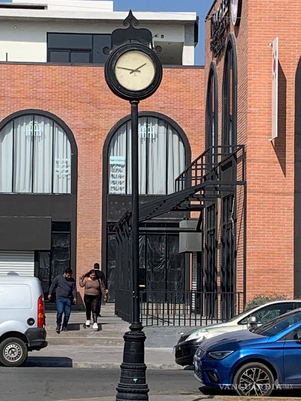 Reloj en espera de ser puesto en marcha. $!Reloj en espera de ser puesto en marcha.