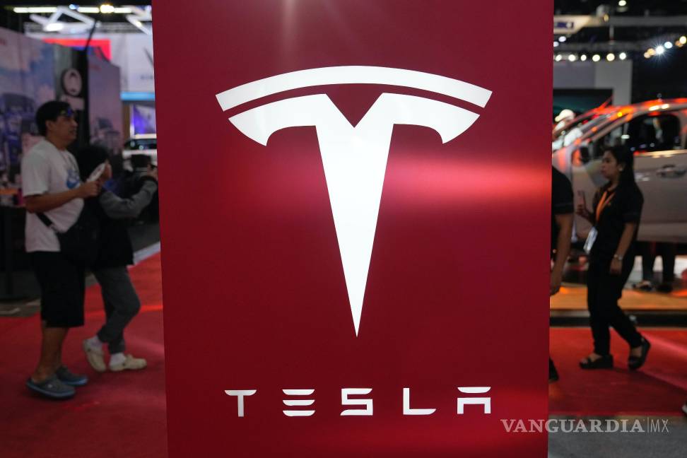 Los inversionistas impulsaron las acciones de Tesla a una ganancia del 5% el miércoles, aunque existen muchos desafíos por delante. $!Los inversionistas impulsaron las acciones de Tesla a una ganancia del 5% el miércoles, aunque existen muchos desafíos por delante.