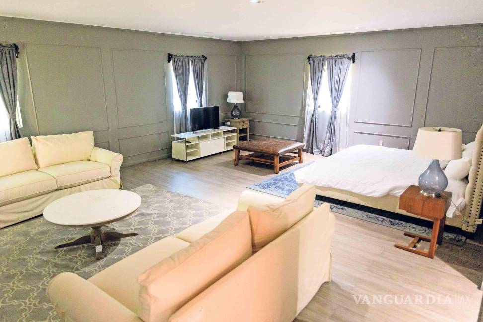 Silvano Aureoles, contaba con áreas reservadas con suites con acabados de lujo en los siete cuarteles que ordenó construir en su administración. $!Silvano Aureoles, contaba con áreas reservadas con suites con acabados de lujo en los siete cuarteles que ordenó construir en su administración.