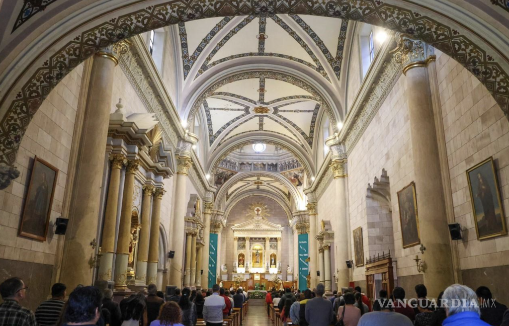 $!La Catedral de Santiago guarda arte oculto en sus techos.