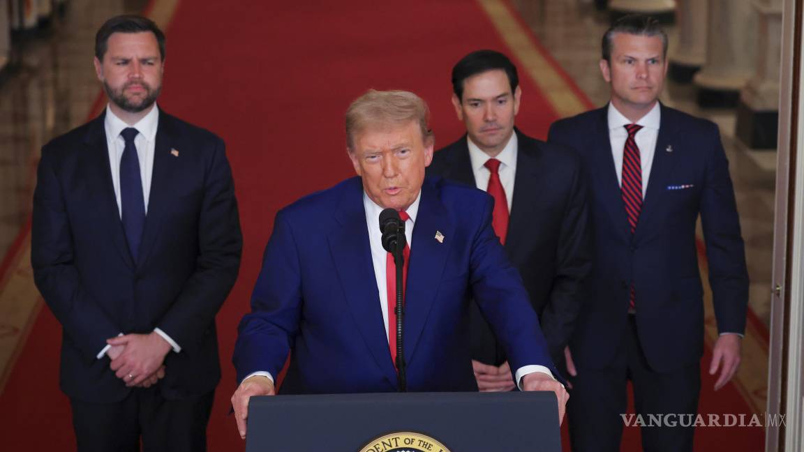 Trump pide a productores de petróleo aumentar producción ante cierre de ruta clave