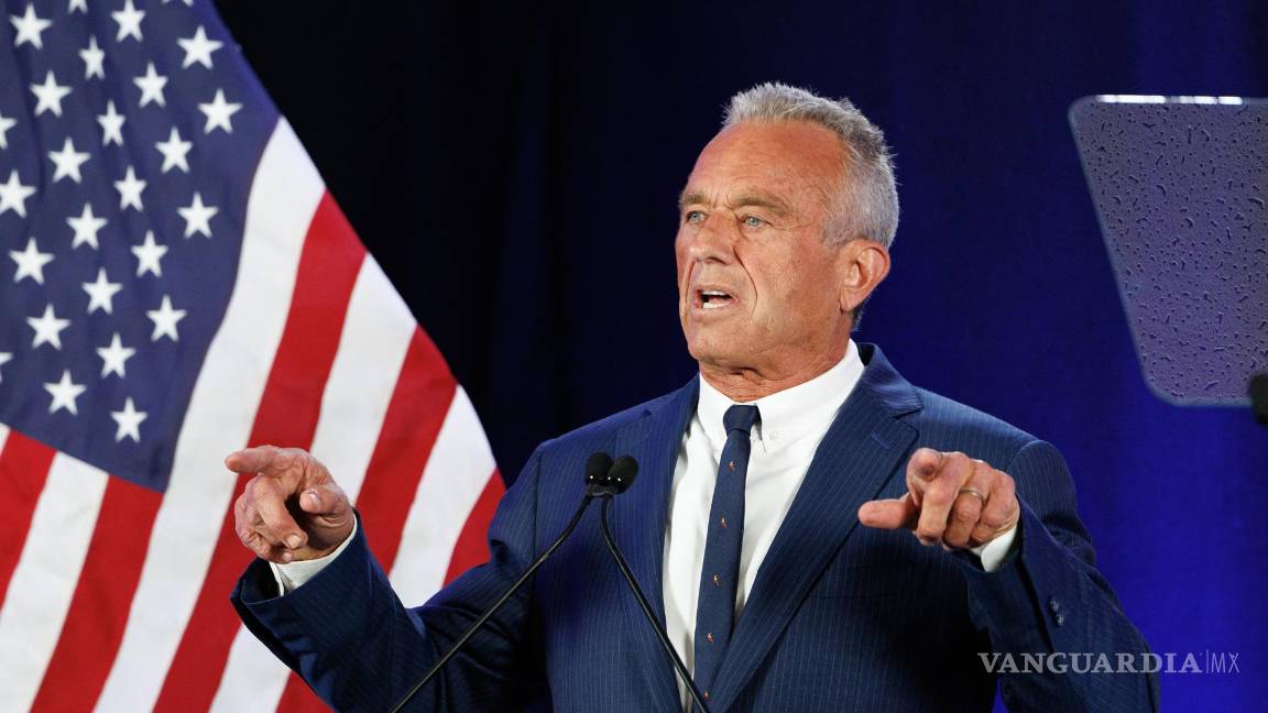 Robert F. Kennedy Jr. deja campaña presidencial y anuncia su apoyo para Donald Trump