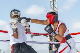 La clase nacional de boxeo, celebrada en Saltillo, reunió a miles de participantes en una jornada masiva para promover la salud y la unidad a través del deporte.