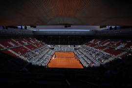 Mientras se anunciaba la suspensión provisional de varios partidos, Matteo Arnaldi venció a Damir Dzumhur en un encuentro que se jugó sin transmisión ni actualización oficial.