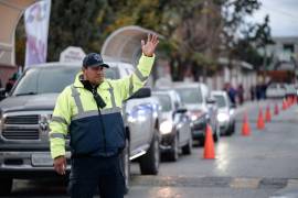 Elementos de Tránsito y del Agrupamiento Escolar de la Comisaría de Seguridad y Protección Ciudadana se alistan para reforzar la vigilancia en el regreso a clases.
