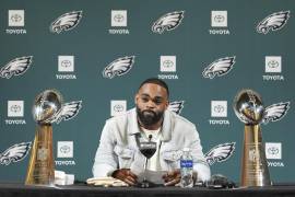 Brandon Graham, emblemático jugador de los Eagles de Philadelphia, anuncia su retiro tras 15 temporadas en la NFL.