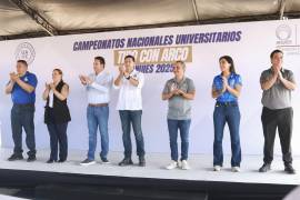 Se anunciaron ambiciosos proyectos deportivos y se rindió homenaje a las arqueras olímpicas Ana Paula Vázquez y Ángela Ruiz.