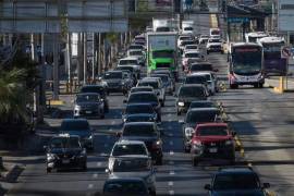 Con el reemplacamiento, los conductores aseguran que su vehículo cumpla con las normativas vigentes, lo que contribuye a la seguridad vial y al control ambiental.
