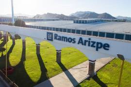La empresa General Motors ha estado haciendo negocios en México durante nueve décadas y más de 40 años en Coahuila. FOTO: