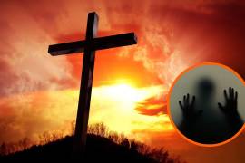 El silencio y el recogimiento del Viernes Santo intensifican la sensación de solemnidad.