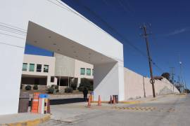 Elementos de la Marina Armada de México llegaron al Hotel Camino Real en Coahuila como parte de un despliegue estratégico para fortalecer la seguridad en la región.