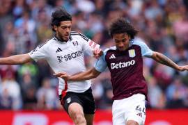 Jiménez lleva ocho encuentros sin anotar ni dar asistencia con el Fulham, lo que se ha reflejado en su accionar en el campo.