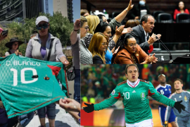 Grupo de mujeres queman playera de la Selección Mexicana de Cuauhtémoc Blanco