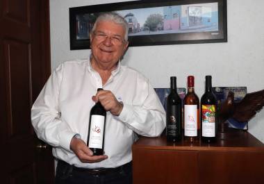 Salomón Abedrop respaldó la propuesta impulsada por legisladores para impulsar al vino mexicano.