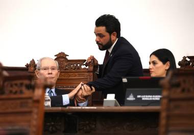 El diputado Alberto Hurtado propuso reformar el Código Penal de Coahuila para imponer penas más severas a quienes reincidan en delitos de narcomenudeo, especialmente en casos relacionados con el consumo y distribución de cristal.