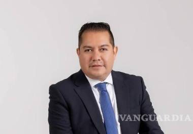 El jurista Xavier Laureano advierte que el funcionario aún podría enfrentar consecuencias penales por sus actos de prepotencia durante un retén antialcohol, gracias a la denuncia presentada por el Ayuntamiento de Saltillo.