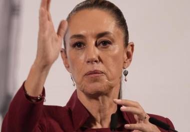 La presidenta de México lamentó el asesinato de Yesenia Lara, aspirante a la alcaldía de Texistepec, Veracruz, quien fue víctima de un ataque armado mientras participaba en una caravana con simpatizantes.